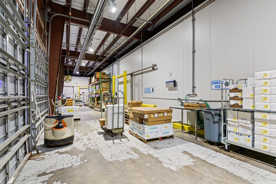 More Photos Of 5150 N State Road 7, North Lauderdale Refrigeration Cold Storage For Lease