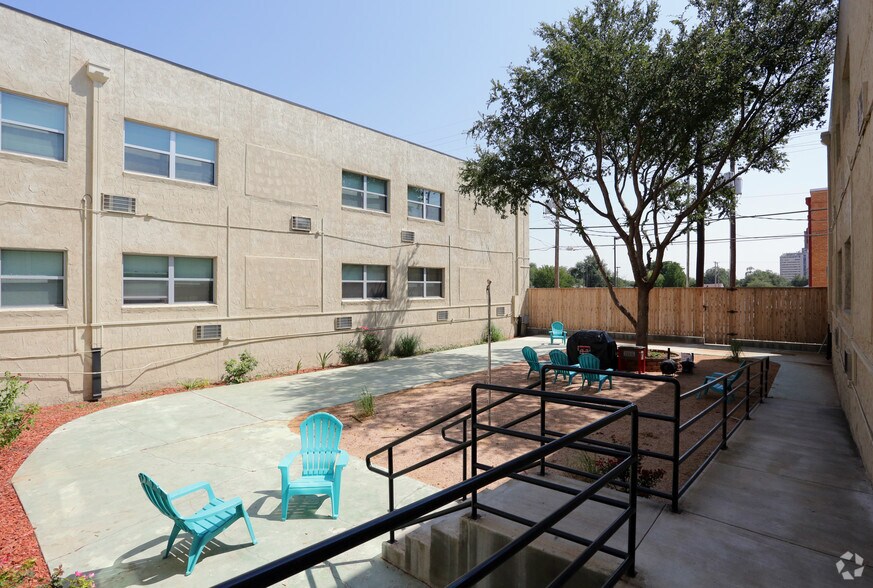 More Photos Of 2101 Avenue Q, Lubbock Apartments For Lease