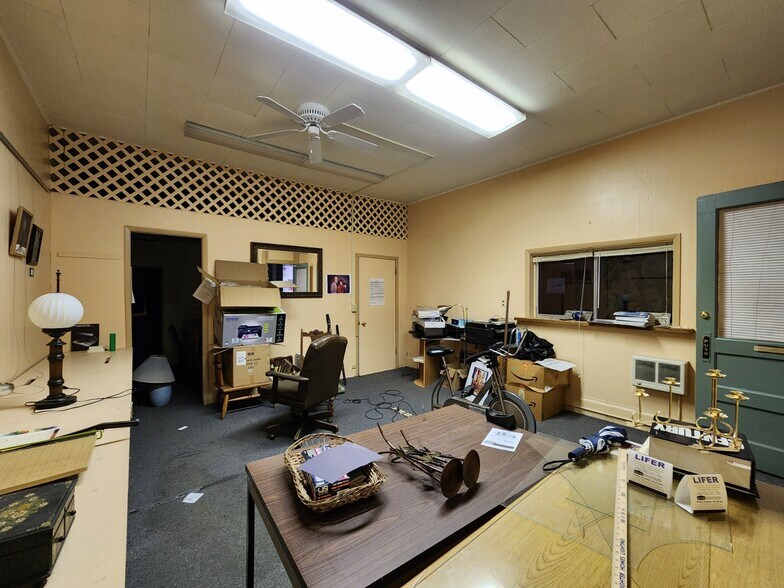 More Photos Of 99 E 2nd St, Coquille Specialty For Sale