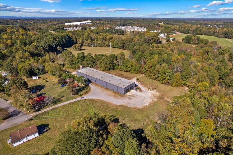 More Photos Of 344 Field Dr, Troutman Industrial For Lease