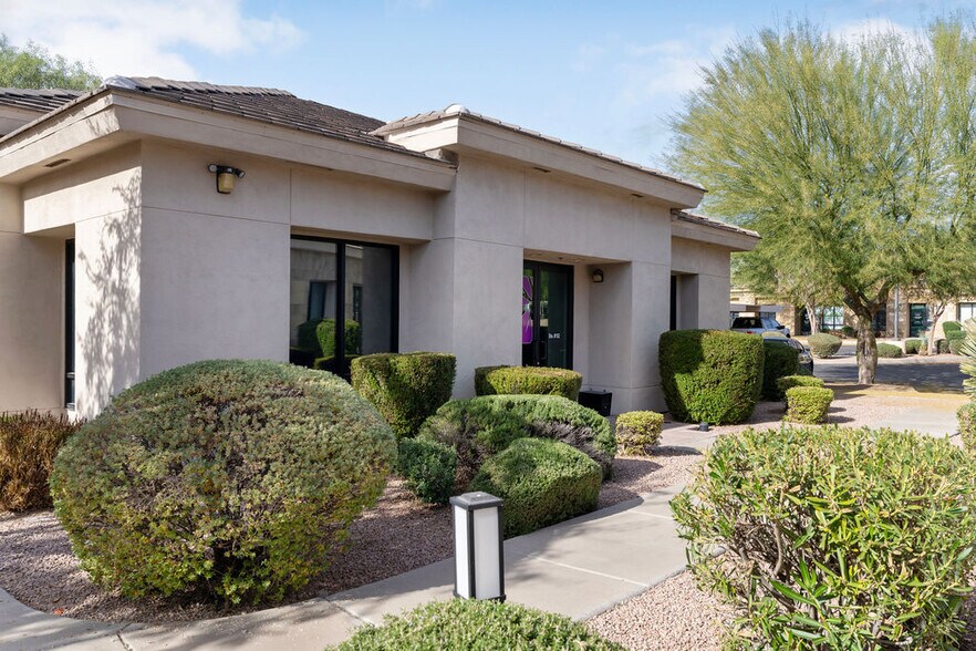 More Photos Of 7165 E University Dr, Mesa Medical For Lease