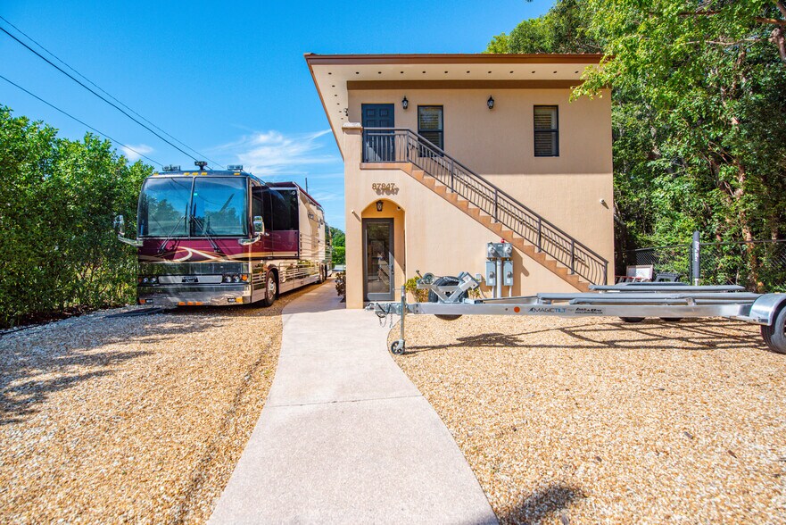 More Photos Of 87847 Overseas Hwy, Islamorada Medical For Sale