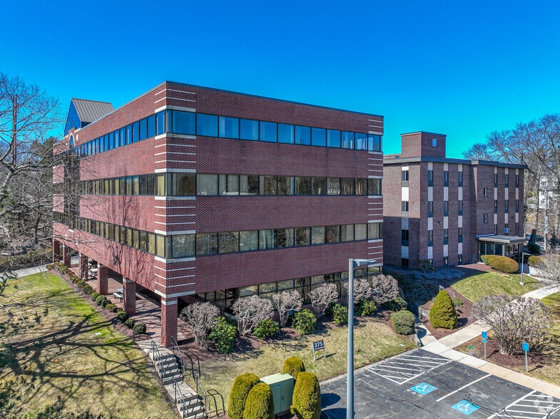 More Photos Of 395 Totten Pond Rd, Waltham Office For Lease