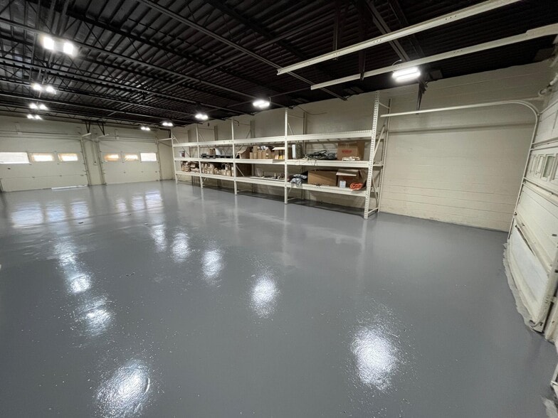 More Photos Of 59 Ecorse Rd, Ypsilanti Auto Repair For Sale