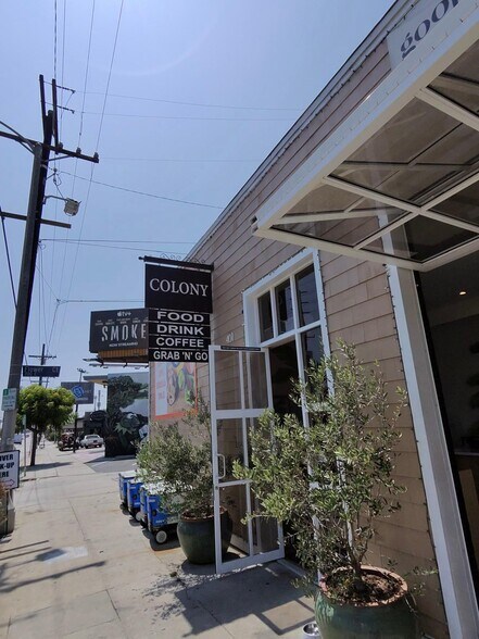 More Photos Of 401-411 Lincoln Blvd, Venice Restaurant For Lease