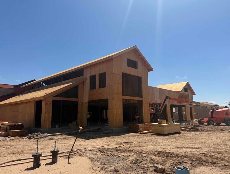 More Photos Of 5135 W Southern Ave, Laveen Health Club For Lease