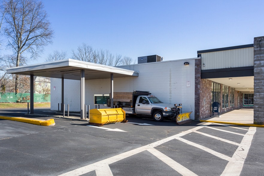 More Photos Of 587-607 Centre St, Brockton Unknown For Lease