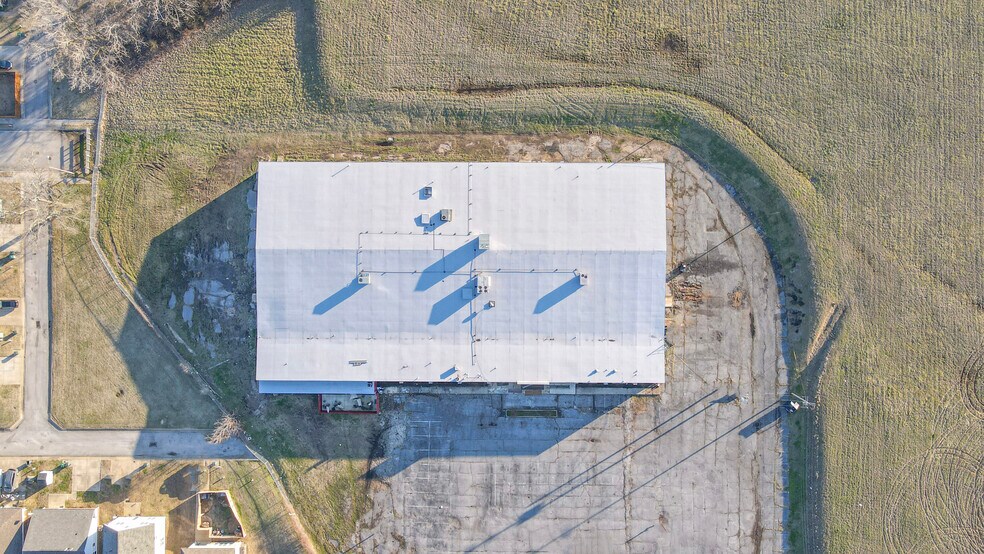 More Photos Of 645 E Georgia Ave, Memphis Bar For Sale