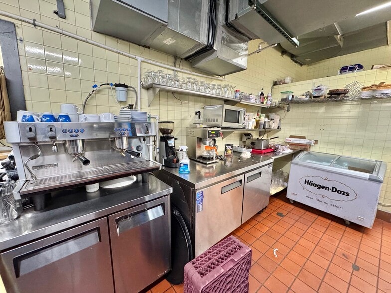 More Photos Of 3943 Merrick Rd, Seaford Storefront Retail Office For Sale