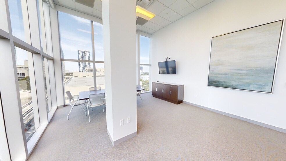 More Photos Of 1501 Biscayne Blvd, Miami Office Residential For Lease