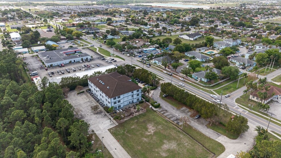 More Photos Of 713 W Palm Dr, Florida City Schools For Sale