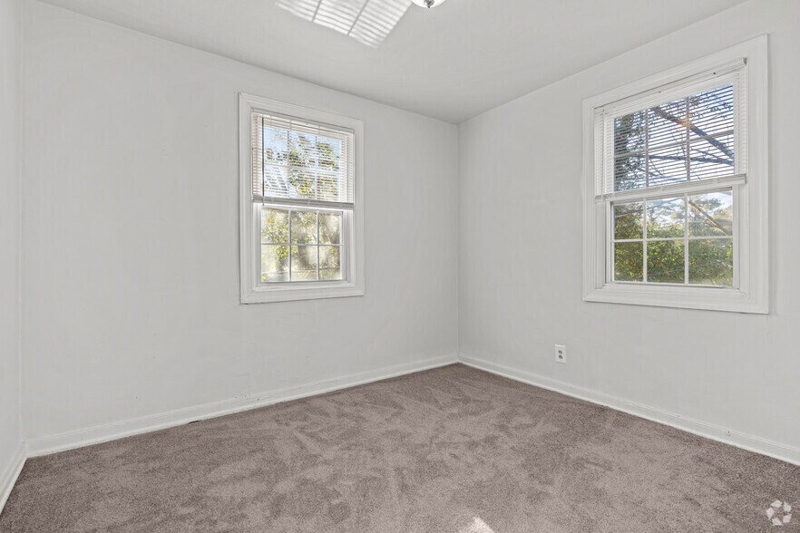 More Photos Of 3817 George Washington Hwy, Portsmouth Apartments For Sale