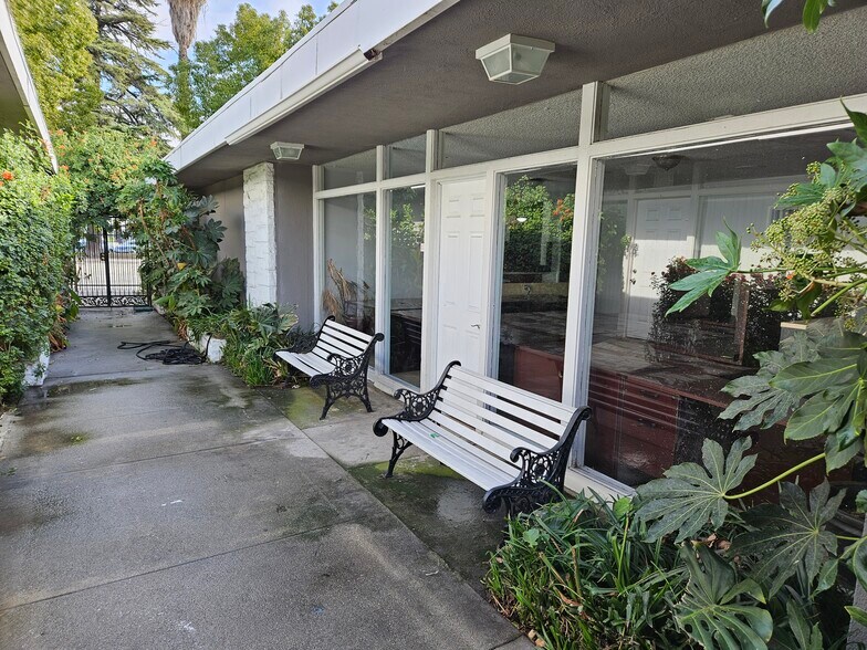 More Photos Of 1376 N Waterman Ave, San Bernardino Medical For Lease