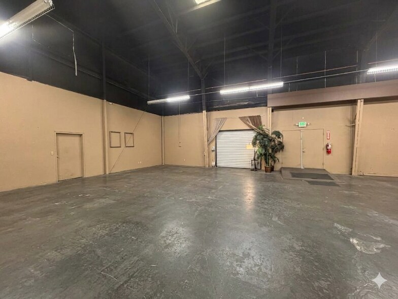 More Photos Of 5555 N Pioneer Dr, Coeur d'Alene Freestanding For Lease