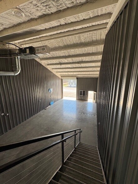 More Photos Of 320 N Ridge Rd, Marble Falls Unknown For Lease