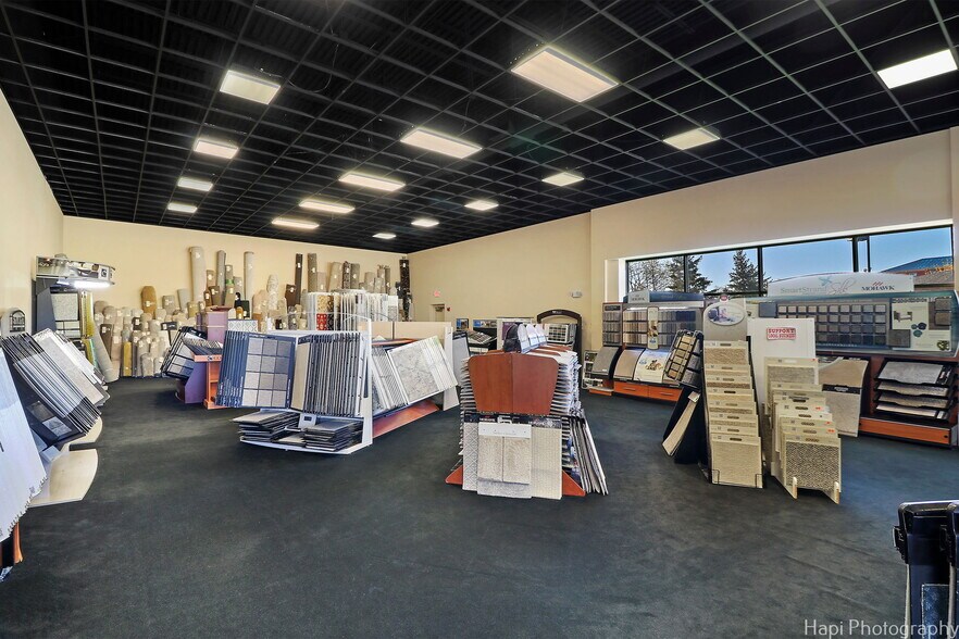 More Photos Of 195 N Milwaukee Ave, Vernon Hills Storefront Retail Office For Sale