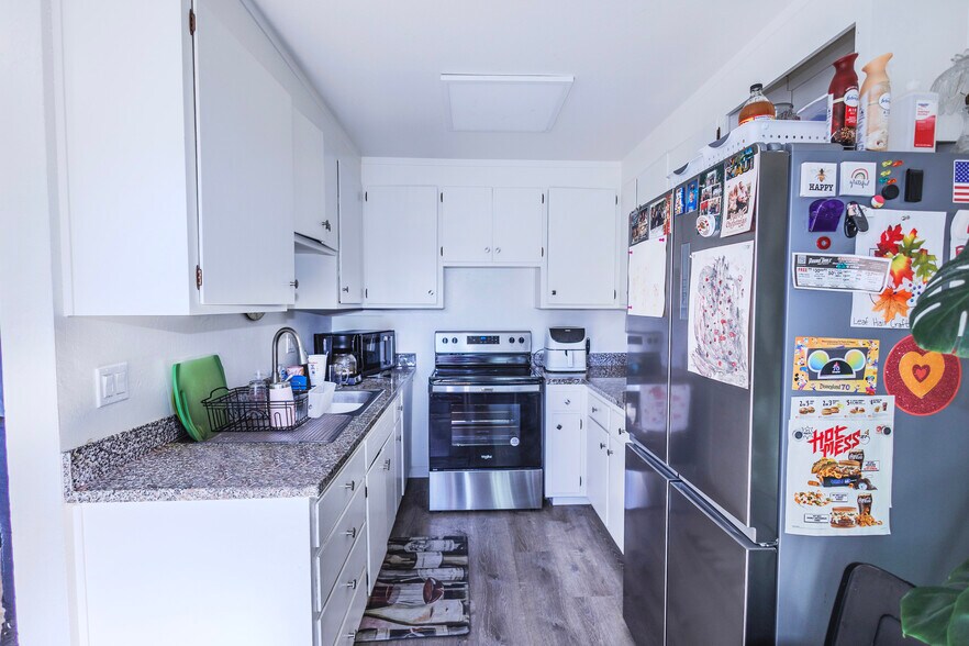 More Photos Of 106 N Bayshore Blvd, San Mateo Apartments For Sale