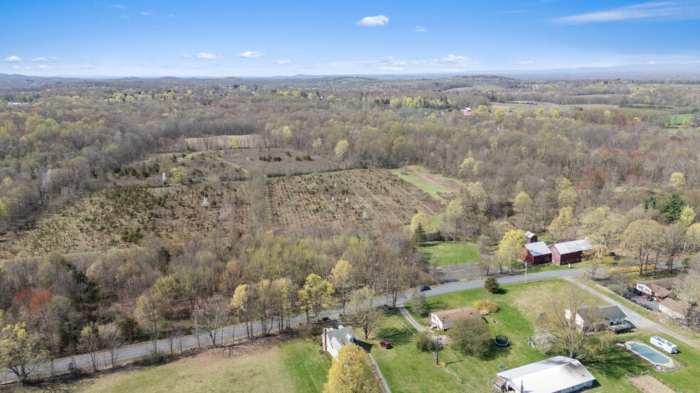 More Photos Of 52 Allhusen Rd, New Paltz Winery Vineyard For Sale