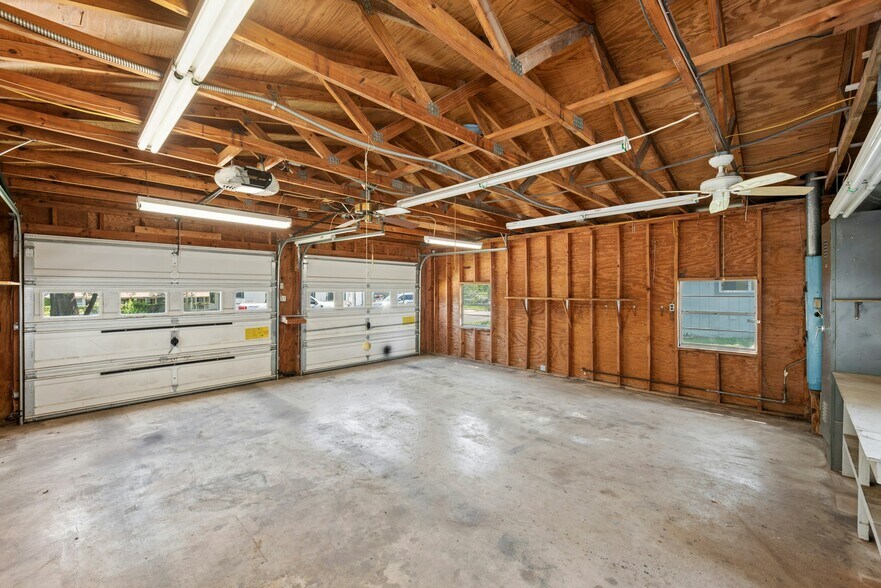 More Photos Of 6401 Menchaca Rd, Austin Flex For Sale