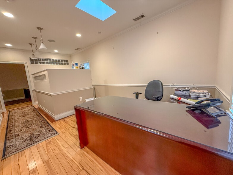 More Photos Of 89 Duke St, Prince Frederick Freestanding For Lease