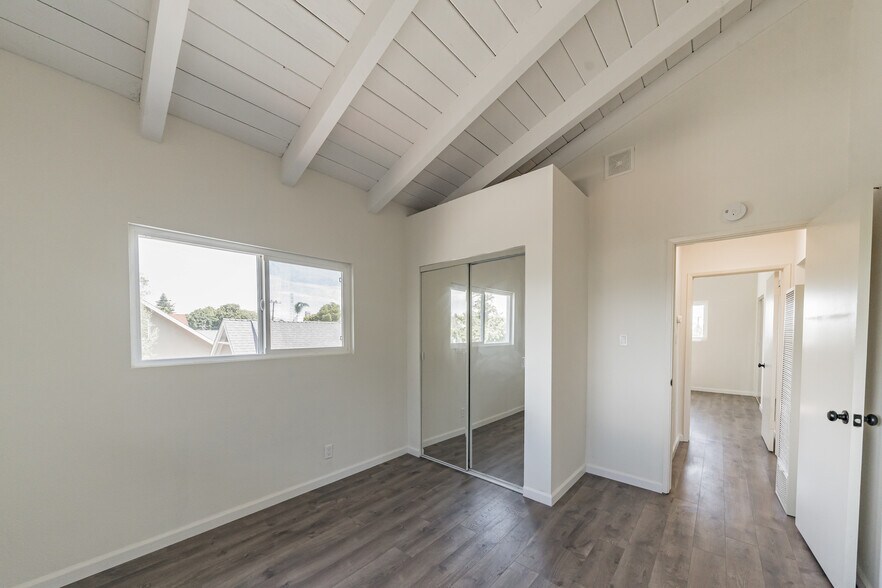 More Photos Of 3759 W 182nd St, Torrance Multifamily For Sale