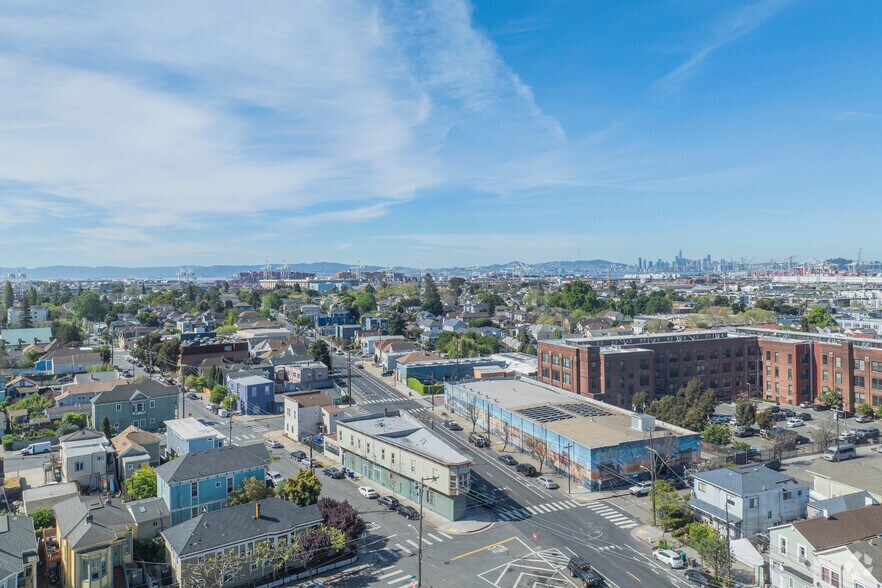 More Photos Of 1624 Peralta St, Oakland Apartments For Lease