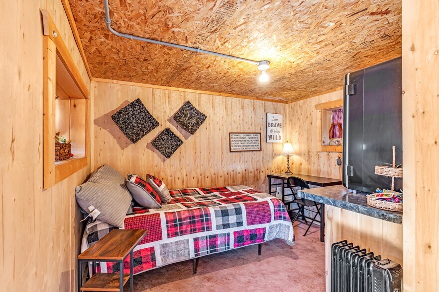 More Photos Of 39 County Road 3A, Canon City Storefront For Sale