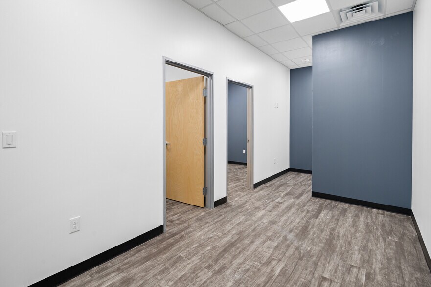 More Photos Of 4116 TX- 121 Hebron Pkway- 4116 TX- 121, Carrollton Coworking Space