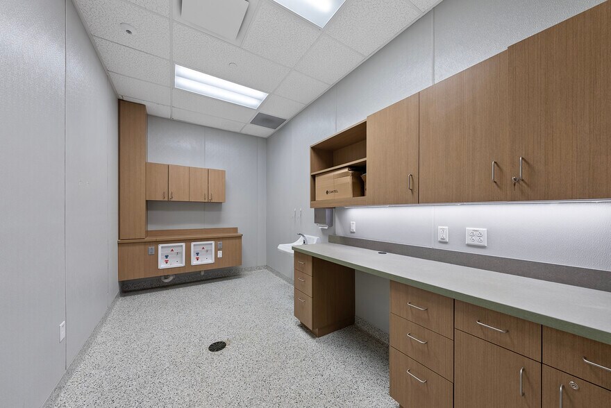 More Photos Of 110 Enterprise Dr, Rocky Mount Medical For Sale