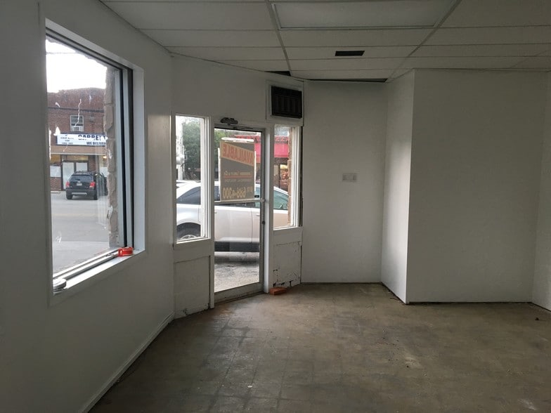 More Photos Of 901 Conestoga Rd, Bryn Mawr Storefront Retail Residential For Lease
