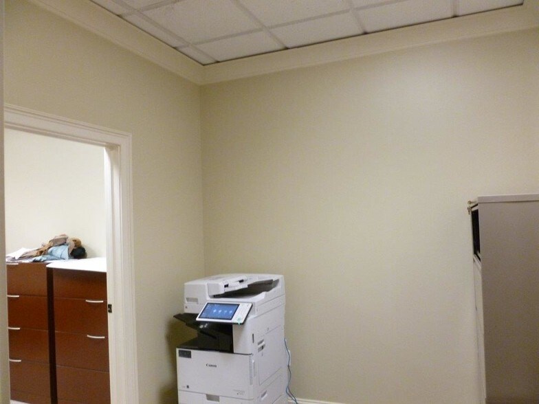 More Photos Of 3040 Highlands Pky, Smyrna Coworking Space