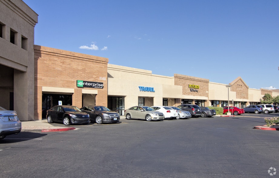 More Photos Of 1130-1184 N Gilbert Rd, Gilbert Storefront Retail Office For Lease