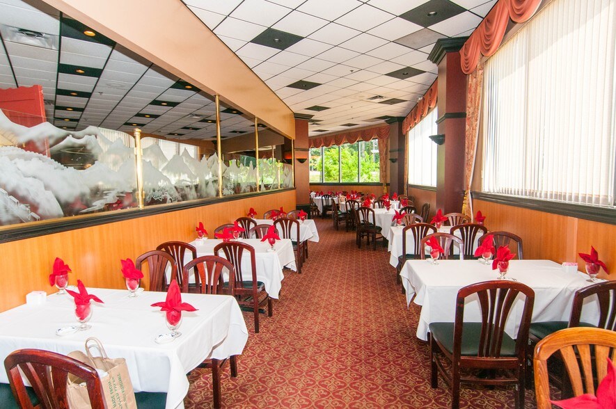 More Photos Of 1069 State Route 18, East Brunswick Restaurant For Sale