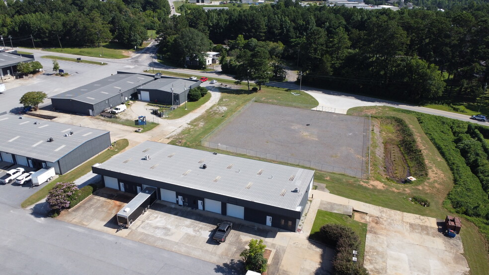 More Photos Of 10371 Old Atlanta Hwy, Covington Unknown For Lease