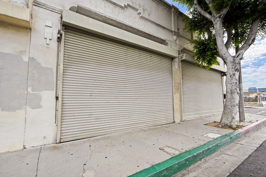 More Photos Of 741 E Compton Blvd, Compton Storefront For Lease