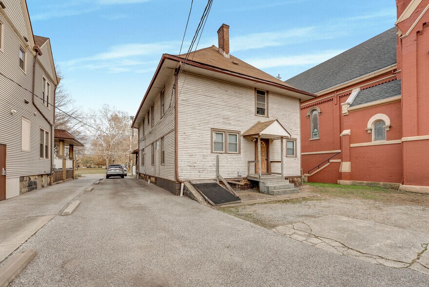 More Photos Of 2448 W 14th St, Cleveland Apartments For Sale