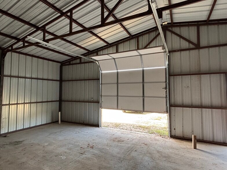 More Photos Of 8391 Centennial Farms Dr, Coyle Warehouse For Sale