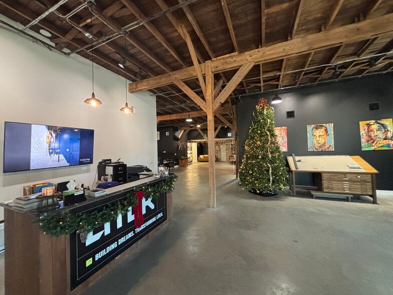 More Photos Of 3715 E 7th Ave, Tampa Office For Lease