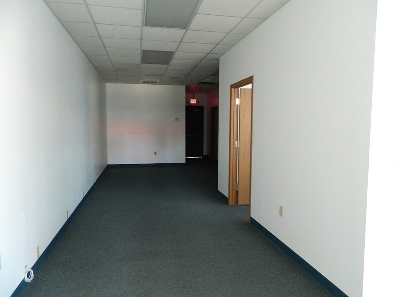 More Photos Of 1761 Goucher St, Johnstown Storefront For Sale