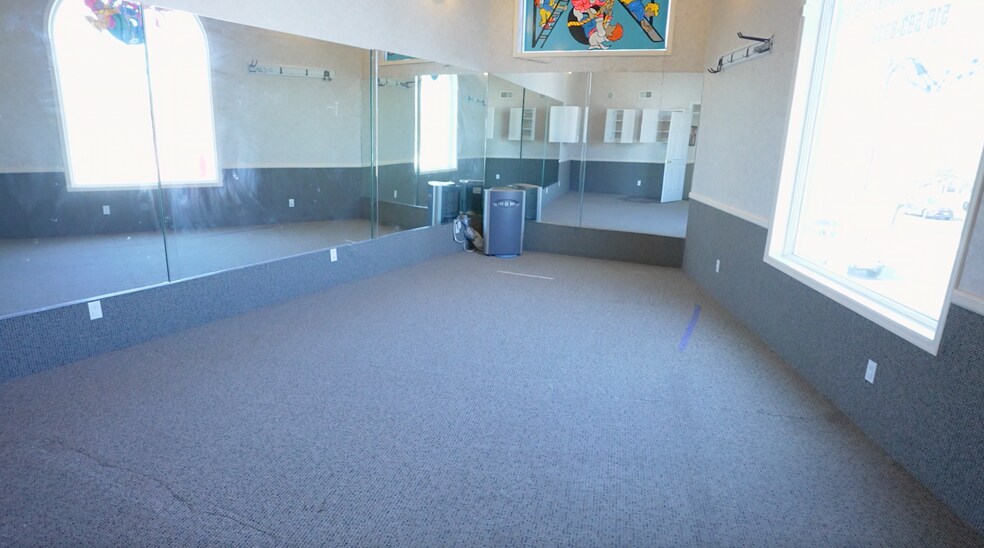 More Photos Of 559 Atlantic Ave, East Rockaway Medical For Lease