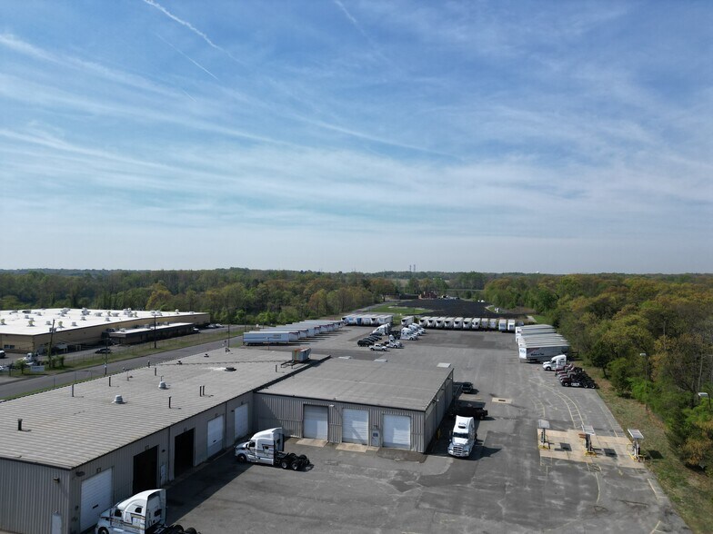 More Photos Of 48 Ironside Ct, Willingboro Warehouse For Lease