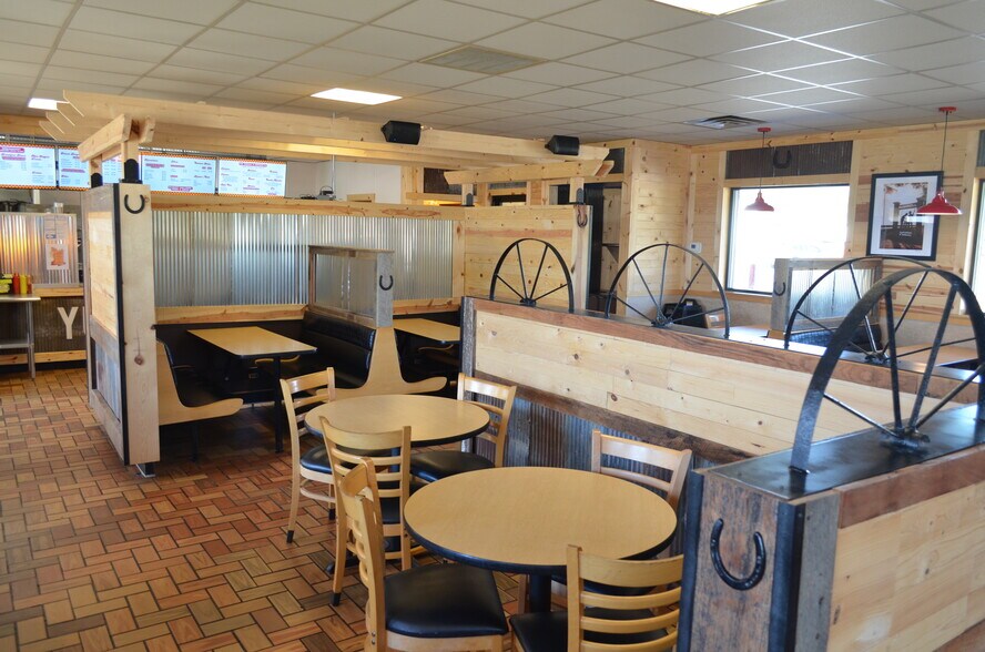 More Photos Of 139 Green St, Bushnell Freestanding For Sale