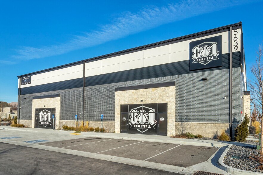 More Photos Of 5639 Mirabella Dr, Herriman Showroom For Sale