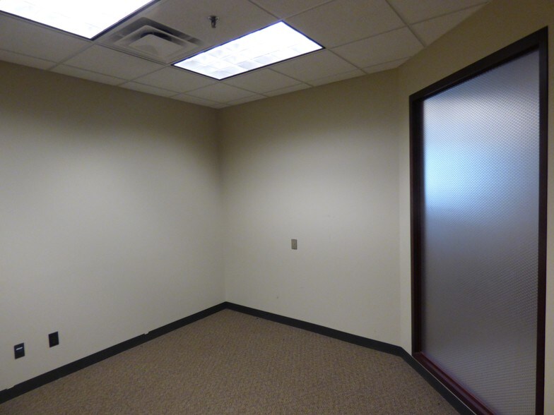 More Photos Of 1520 S 2nd St, Saint Louis Office For Sale