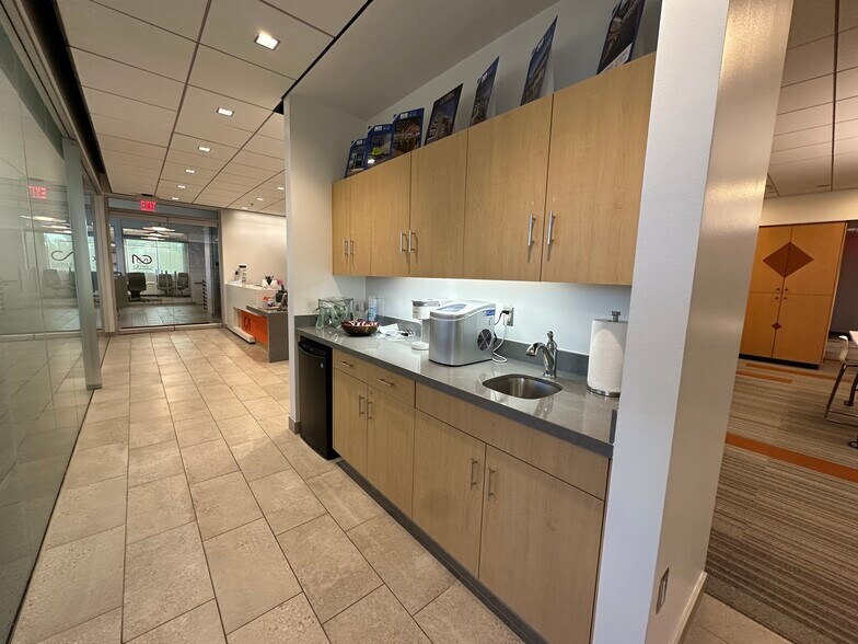 More Photos Of 730 N 52nd St, Phoenix Office For Sale