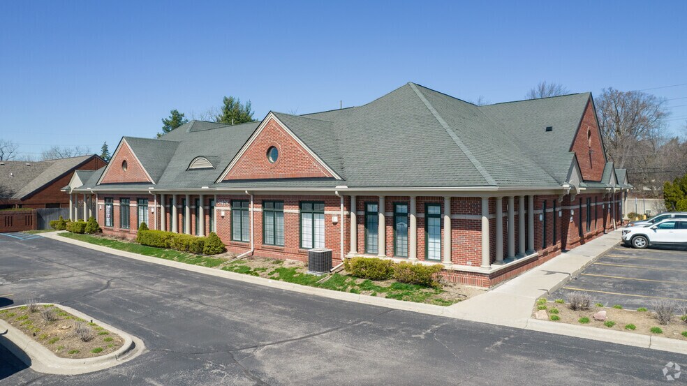 Primary Photo Of 34024 W 8 Mile Rd, Farmington Hills Office For Sale