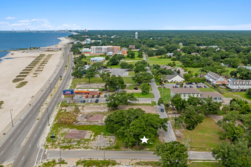 More Photos Of 640 16th st, Gulfport Land For Sale