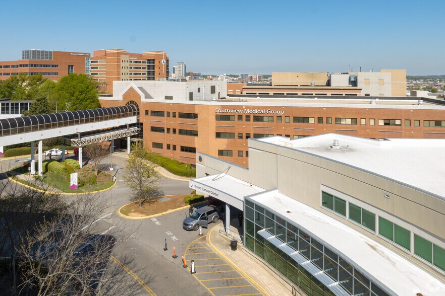 More Photos Of 833 Saint Vincents Dr, Birmingham Medical For Lease