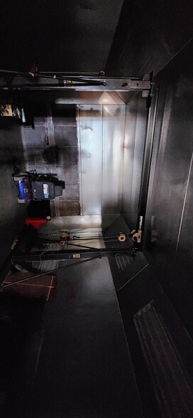 More Photos Of 125 Rockdale Rd, Follansbee Flex For Sale