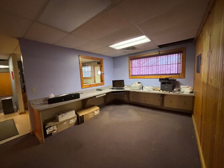 More Photos Of 1213 N Us-127-br, Saint Johns Office For Sale